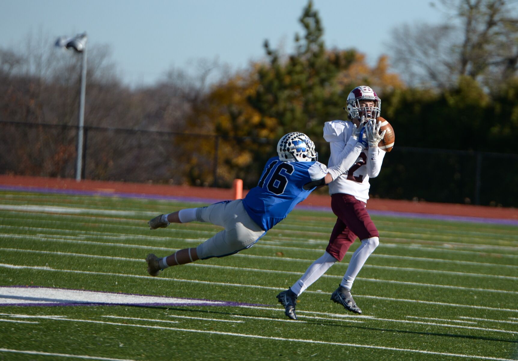 Scott Duma breaks up a pass